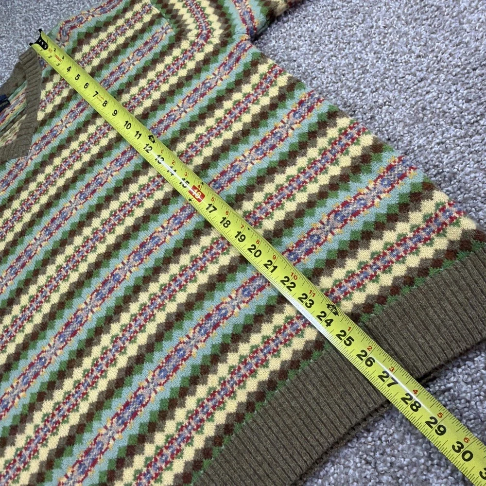 Tommy Hilfiger Lambswool V Neck Size XL Fair Isle Colorful Summer Essentials